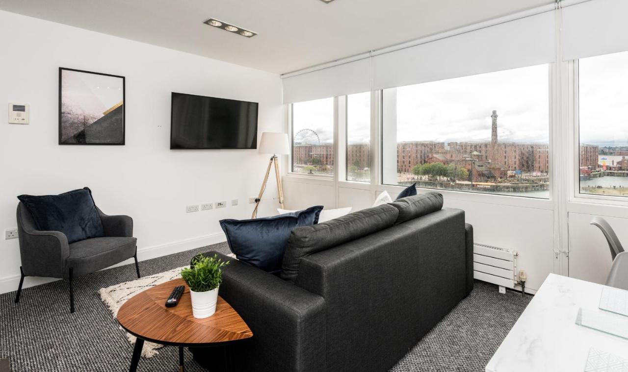 Scenic Dock View Apartment In Central Liverpool Exterior foto